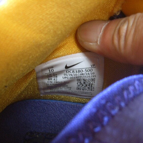 Size 10 - Nike LeBron 8 Lakers Men Basketball Sneakers/Shoes w/Box - Picture 6 of 7